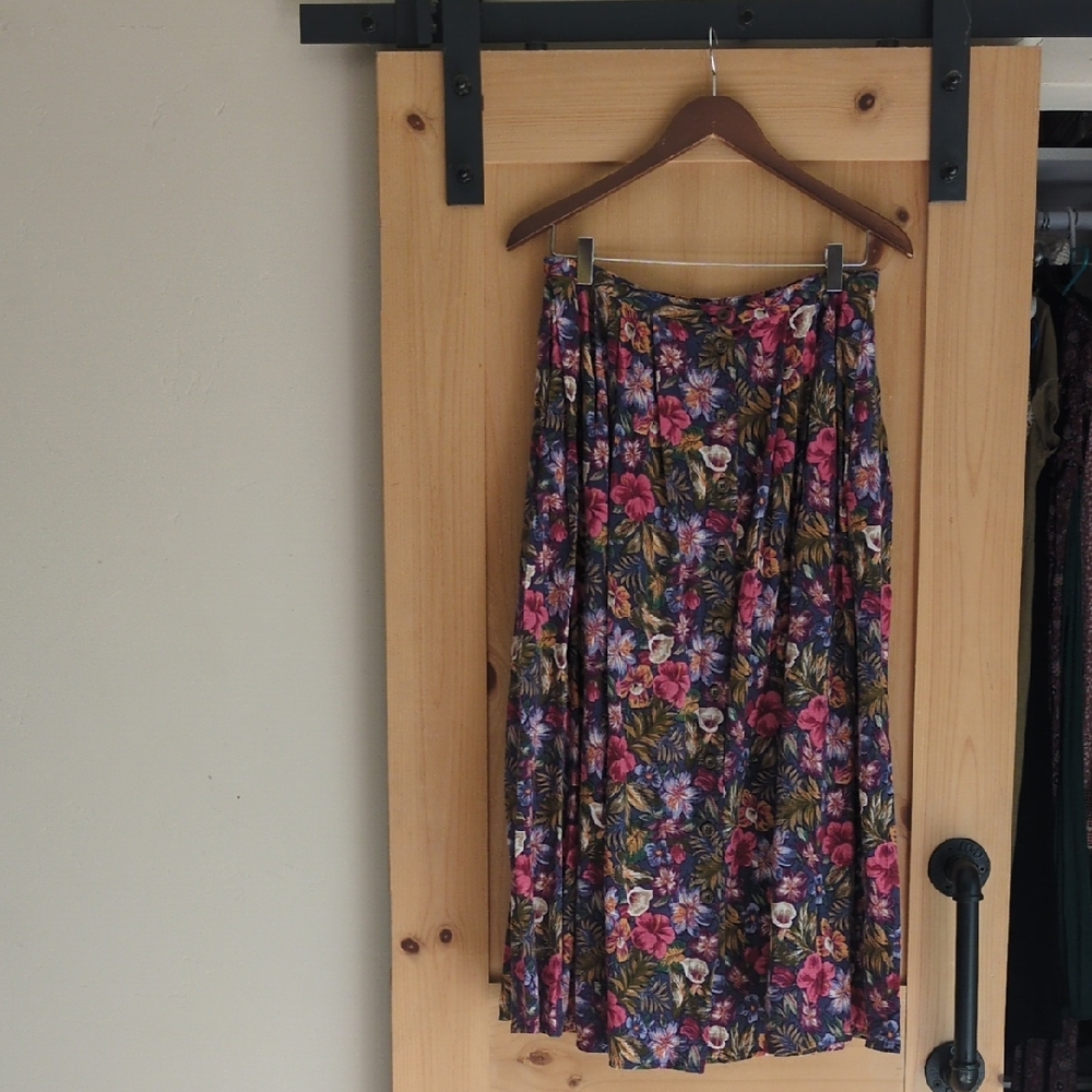 Vintage Button Front Floral Skirt 100% Cotton With Pockets
